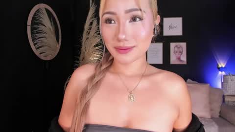 Snapshot of isa_cortes_ chatting on May 12, 2026, 2:36 pm Isa Cortes online show from May 12, 2026, 2:36 pm