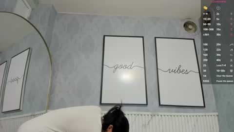 Snapshot of isa_little4u chatting on June 24, 2026, 10:14 am online show from June 24, 2026, 10:14 am