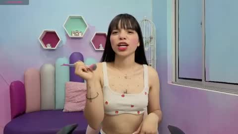 Isaa Skinny  online show from April 30, 2026, 3:35 am