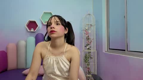 Snapshot of isaa_skinnyy chatting on June 15, 2026, 3:31 am Isaa Skinny online show from June 15, 2026, 3:31 am