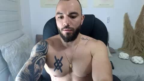 Isaac carter online show from November 19, 2025, 10:59 am