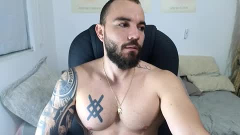 Isaac carter online show from December 4, 2025, 10:13 am