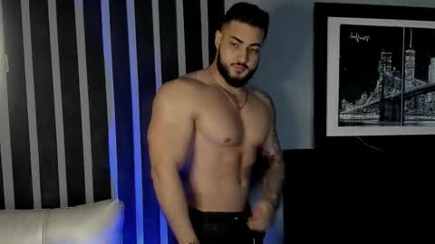 Isaac online show from October 24, 2025, 10:39 pm