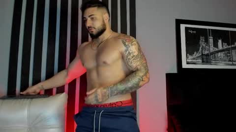 Isaac online show from November 13, 2025, 12:09 am