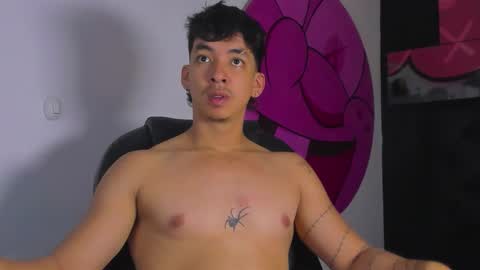 Snapshot of isaac_cryston chatting on October 27, 2025, 7:51 pm isaac_cryston online show from October 27, 2025, 7:51 pm