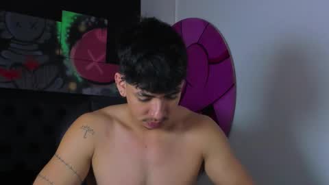 Snapshot of isaac_cryston chatting on November 2, 2025, 8:22 pm isaac_cryston online show from November 2, 2025, 8:22 pm