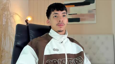 Snapshot of isaac_cryston chatting on November 24, 2025, 9:03 pm isaac_cryston online show from November 24, 2025, 9:03 pm