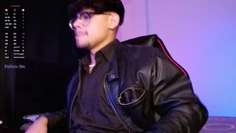 Isaac Saenz. online show from October 28, 2025, 11:07 pm