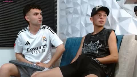 Isaac tan online show from December 14, 2025, 3:12 am