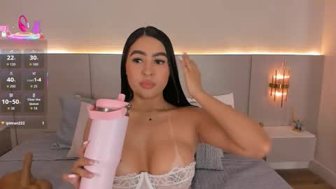 Isa online show from September 12, 2025, 2:33 am