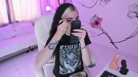 isabela_fiorelli online show from September 26, 2025, 1:26 pm