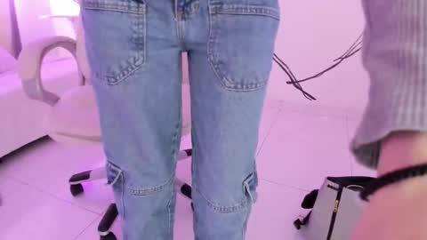 isabela_fiorelli online show from November 3, 2025, 1:12 pm