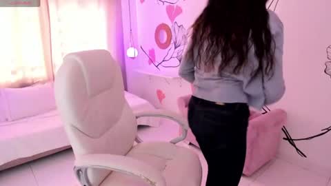 isabela_fiorelli online show from June 12, 2026, 1:54 pm