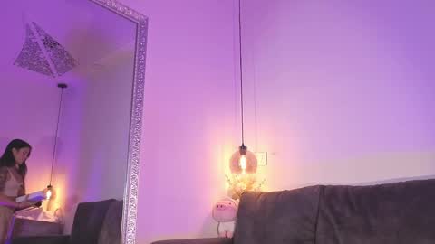 Isabela online show from April 1, 2026, 11:44 am