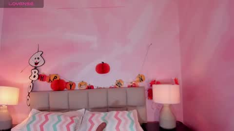 Snapshot of isabelastefano chatting on October 31, 2025, 3:29 am isabelastefano online show from October 31, 2025, 3:29 am