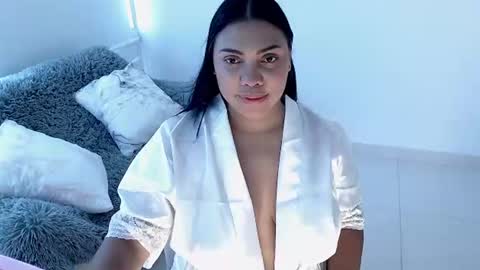 Snapshot of isabelateran chatting on June 26, 2026, 8:02 pm isabelateran online show from June 26, 2026, 8:02 pm