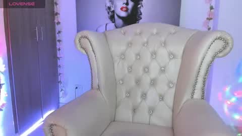 Snapshot of isabelhot1 chatting on June 21, 2026, 9:17 pm Isabel online show from June 21, 2026, 9:17 pm