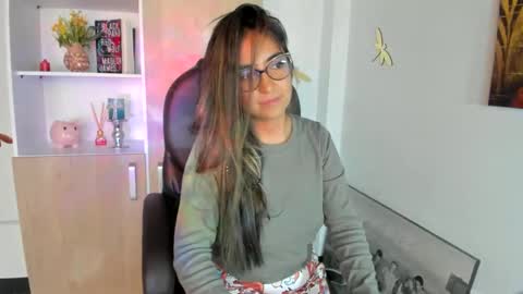 Snapshot of isabella22_1 chatting on March 12, 2025, 4:56 pm Isabella22 1 online show from March 12, 2025, 4:56 pm