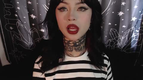 Snapshot of isabella__dark chatting on January 28, 2025, 9:08 pm    online show from January 28, 2025, 9:08 pm