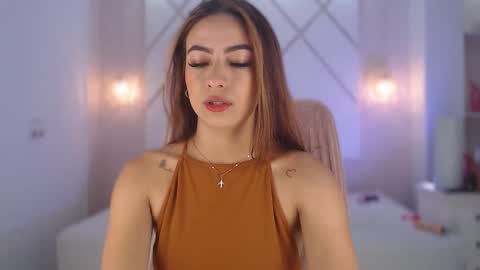 Snapshot of isabella__shine chatting on September 29, 2025, 3:28 pm Isa online show from September 29, 2025, 3:28 pm