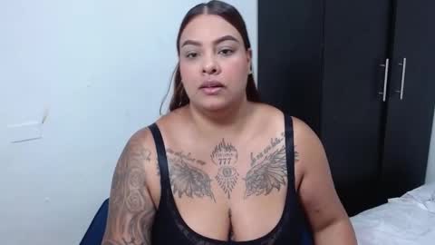 Snapshot of isabella_hots chatting on February 1, 2026, 11:31 am estefania online show from February 1, 2026, 11:31 am