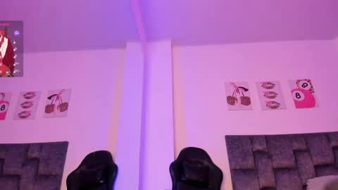 Isabella Moon9 online show from May 9, 2026, 11:26 am