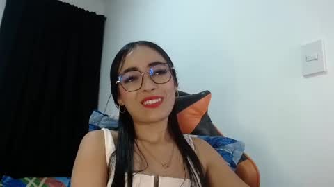 Snapshot of isabella_piercee chatting on June 14, 2026, 2:24 am isabella_piercee online show from June 14, 2026, 2:24 am