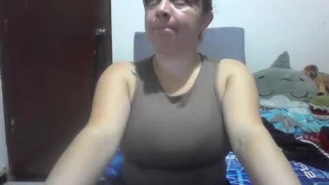 isabellaa_hills_ online show from June 11, 2026, 1:16 am