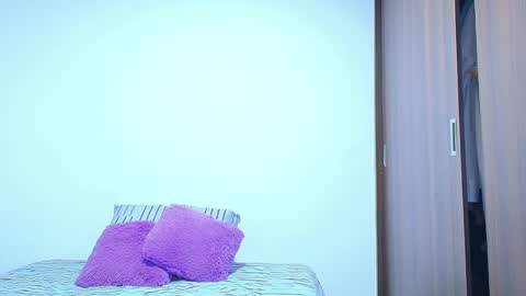 isabellaa_smith03 online show from June 3, 2026, 11:02 am