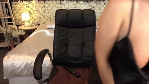 Marina online show from February 2, 2026, 1:32 pm