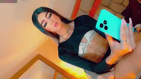 isabellagirs online show from October 15, 2025, 3:17 am