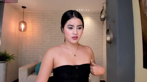 Isa Hill  online show from January 2, 2025, 6:56 pm