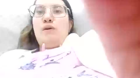Snapshot of isabellahunter2 chatting on June 8, 2026, 5:08 am isabellahunter2 online show from June 8, 2026, 5:08 am