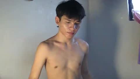 Snapshot of isabellaluvsdaddy chatting on May 2, 2026, 2:27 am Isabella online show from May 2, 2026, 2:27 am