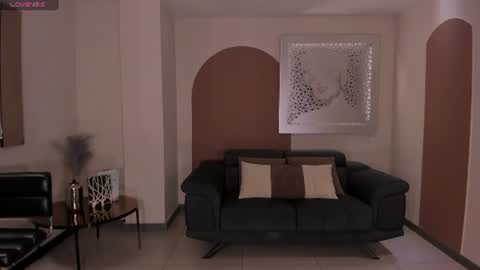 Isabella Moretti online show from July 31, 2026, 3:39 am