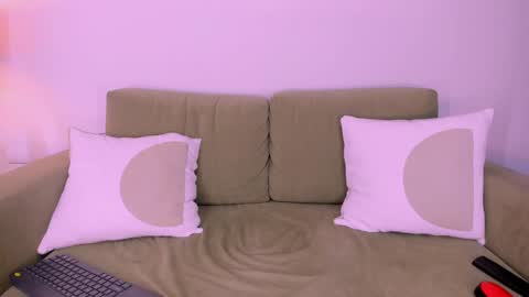 Snapshot of isabellas_smith chatting on March 10, 2025, 8:48 am Martina IG martissmith01 online show from March 10, 2025, 8:48 am