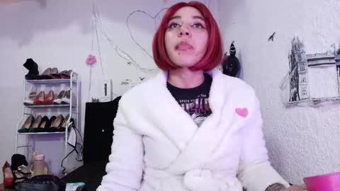 Snapshot of isabelle_sara chatting on May 16, 2026, 8:07 pm isabelle_sara online show from May 16, 2026, 8:07 pm
