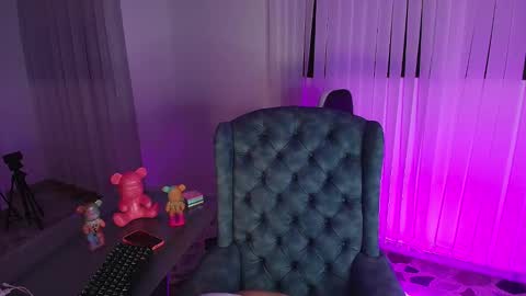 Isa online show from January 5, 2025, 9:26 am