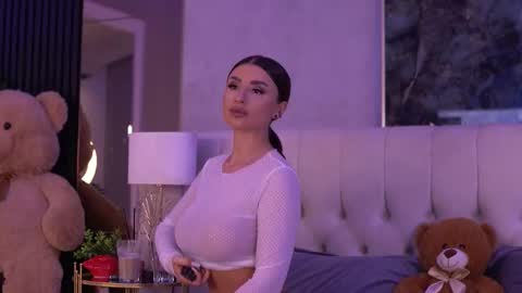IsabelleHunt online show from October 11, 2025, 4:55 am