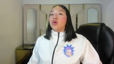 isabellrodriguez18 online show from June 3, 2026, 3:42 am