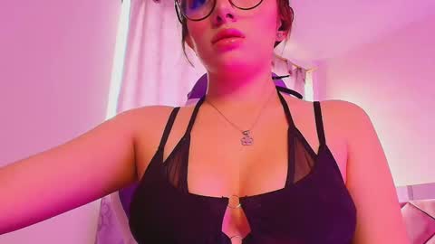 Snapshot of isahenao02 chatting on February 21, 2026, 1:01 pm ISABELLA online show from February 21, 2026, 1:01 pm