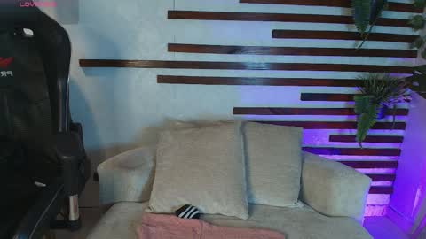 Isa online show from April 27, 2026, 1:20 pm