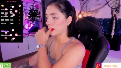 isabel  online show from October 28, 2025, 5:48 pm