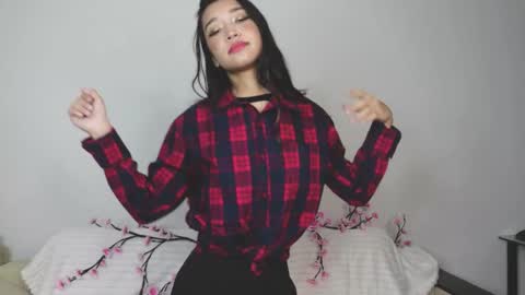 Selina online show from October 18, 2025, 4:08 pm