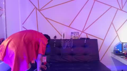 isabela online show from October 21, 2025, 9:43 am