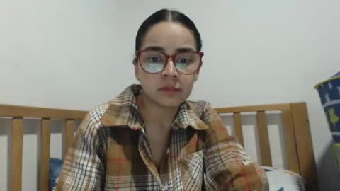 Snapshot of isemma chatting on February 3, 2026, 2:53 am Emma online show from February 3, 2026, 2:53 am