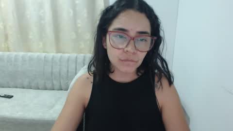 Snapshot of isemma chatting on March 4, 2026, 3:56 am Emma online show from March 4, 2026, 3:56 am