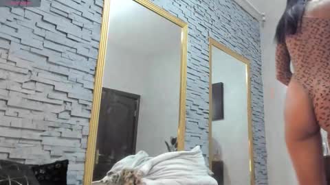 ishalyn online show from October 1, 2025, 2:50 am