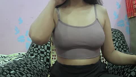 ishika_singh_ online show from April 1, 2026, 1:28 am