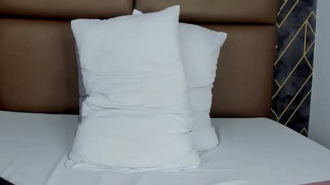 isidel79 online show from March 9, 2026, 12:53 pm